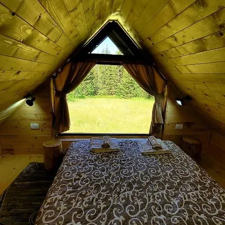 Brvnara Miris Bora * Sljivovica (Zlatibor)
