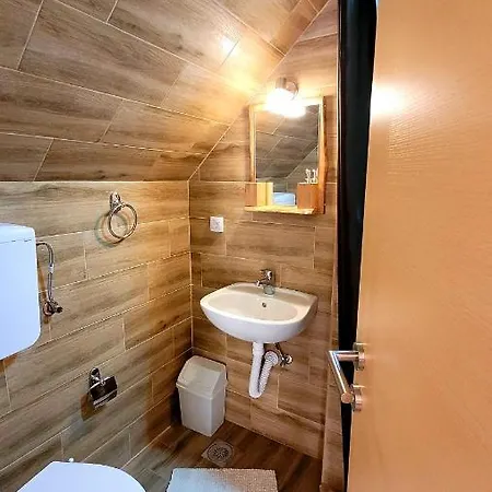 Brvnara Miris Bora بيت ضيافة Sljivovica (Zlatibor)