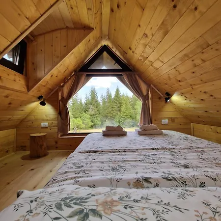 Brvnara Miris Bora بيت ضيافة 3*