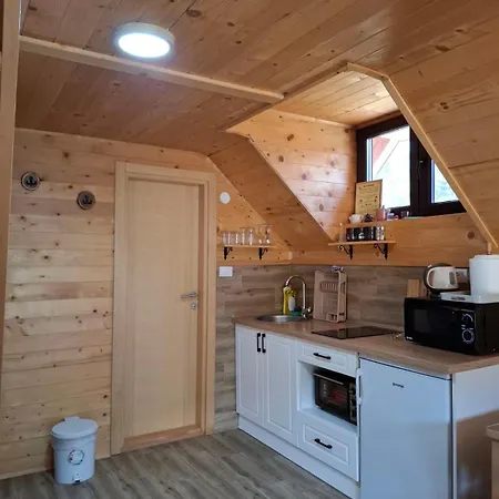 بيت ضيافة Brvnara Miris Bora Sljivovica (Zlatibor)